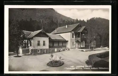 Fotografie unbekannter Fotograf, Ansicht Vysoke Tatry / Slowakei, Tatranska Kotlina, Hlavni budova, Höhlenheim