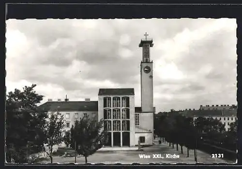 AK Wien, XXI., Kirche mit Strasse aus der Vogelschau