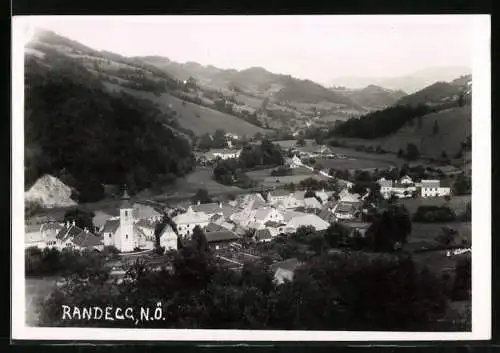 Fotografie A. Ruzicka, Randegg, Ansicht Randegg / Niederösterreich, Blick über den Ort