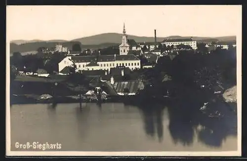 AK Gross-Siegharts, Ortsansicht vom Wasser aus