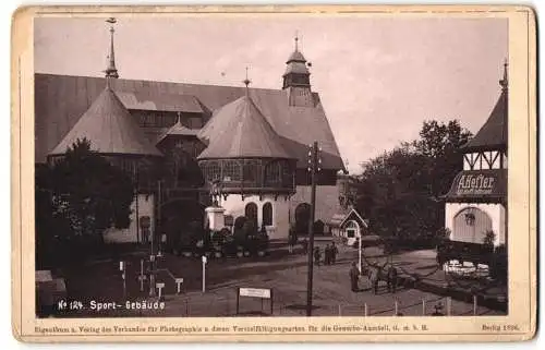 Fotografie Photographischer Verein, Berlin, Ansicht Berlin, Gewerbeausstellung 1896, Sport-Gebäude, Reiterdenkmal