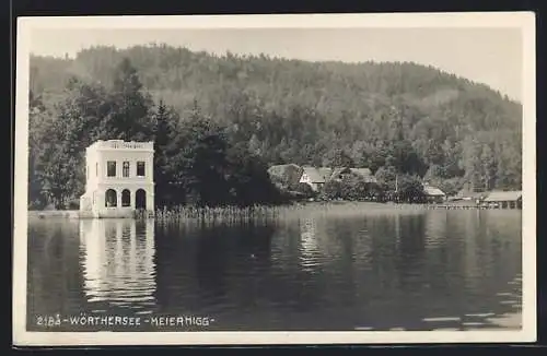 AK Maiernigg am Wörthersee, Panorama mit weisser Säulenvilla