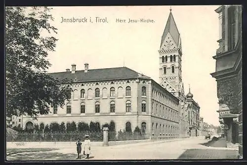 AK Innsbruck i. Tirol, Herz Jesu-Kirche mit Strassenpartie