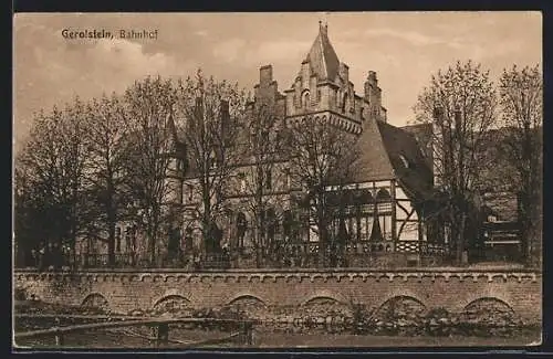 AK Gerolstein, Der Bahnhof, Ansicht mit Mauer und Gasthaus Bahnhof Jos. Hoffmann