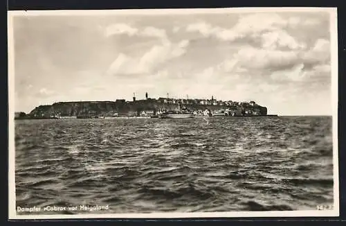 AK Helgoland, Teilansicht mit Dampfer Cobra