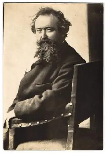 Fotografie Portrait Wilhelm Busch, Dichter auf Sessel sitzend