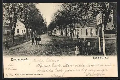 AK Birkenwerder, Berlinerstrasse mit Kindern