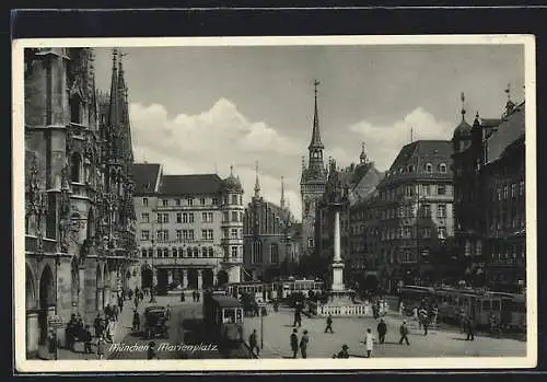 AK München, Marienplatz mit Strassenbahnen