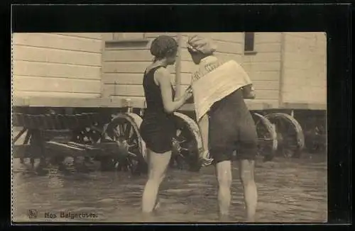 AK Nos Baigneuses, Damen in Badeanzügen im Meer