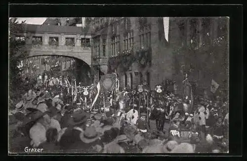 AK Nürnberg, 8. Deutsches Sängerbundesfest 1912, die Grazer bei der Parade in der Altstadt