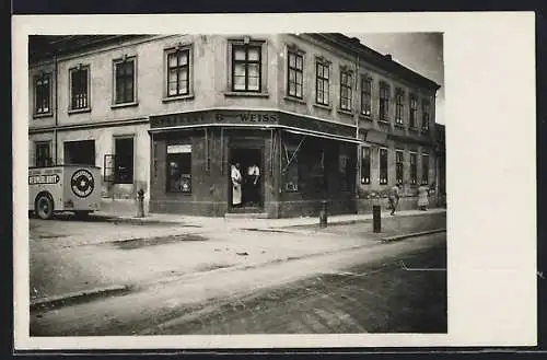 Foto-AK Wien, Delikatessen- und Spezereienhandlung B. Weiss, Breitenfurter Strasse 300