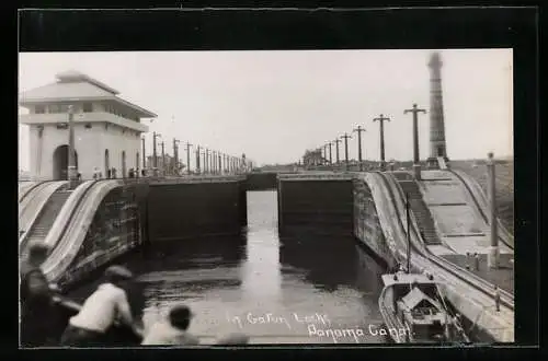 AK Gatun, The locks, Panama Canal