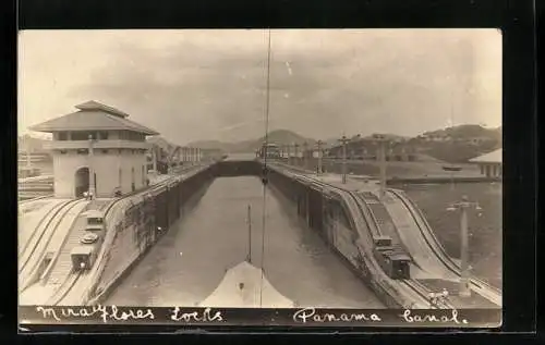 AK Miraflores Locks, The locks, Panama Canal