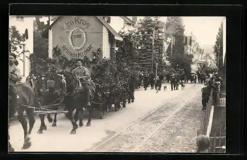 Foto-AK Wetzikon, Sängerfest, Festwagen Im Krug zum grünen Kranze