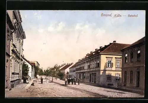 AK Gmünd /N.-Oe., Bahnhof mit Strassenpartie