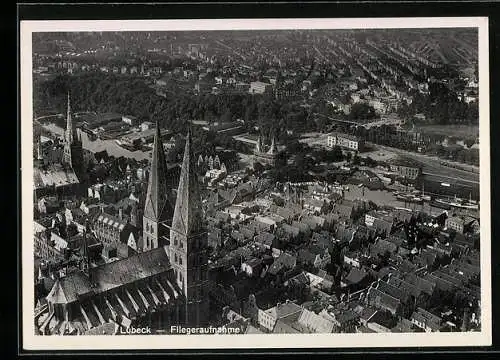 AK Lübeck, Fliegeraufnahme der Stadt