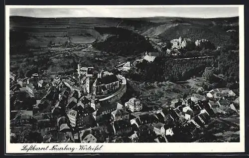 AK Neuerburg /Eifel, Ortsansicht von oben, mit Burg