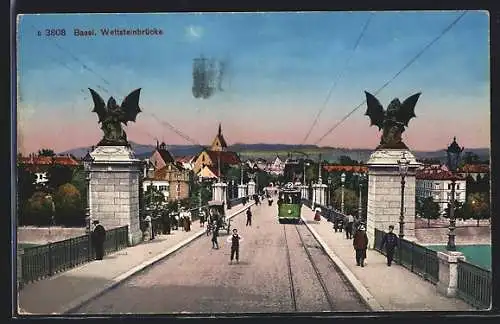 AK Basel, Strassenbahn auf der Wettsteinbrücke