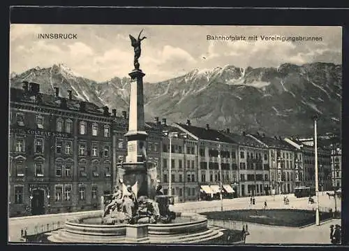 AK Innsbruck, Bahnhofplatz mit Vereinigungsbrunnen, Strassenbahn