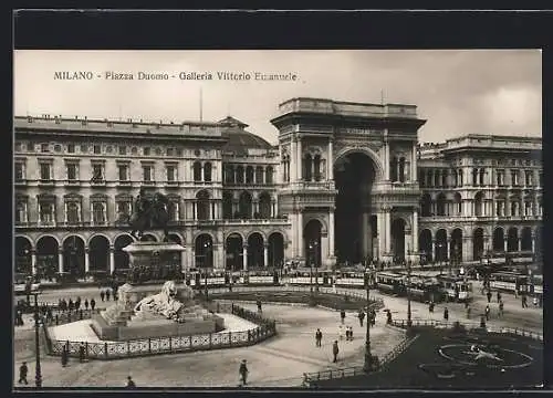 AK Milano, Piazza Duomo, Galleria Vittorio Emanuele, Strassenbahn