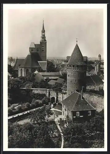 AK Tangermünde, Blick auf St. Stephanskirche von der Burg aus gesehen