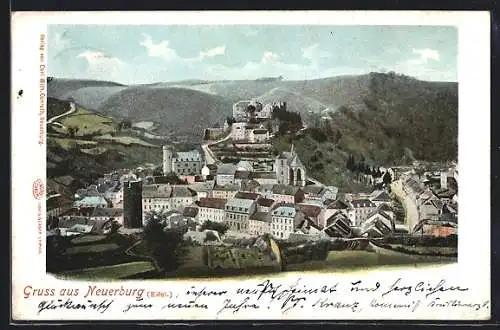 AK Neuerburg / Eifel, Ortspanorama mit Gebirge