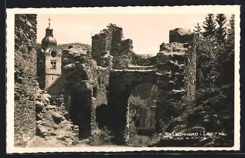 AK St. Leonhard i. Lav., Ruine mit Kirche