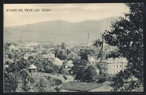 AK St. Veit a. d. Glan, Ortsansicht mit Türmen von einer Anhöhe aus