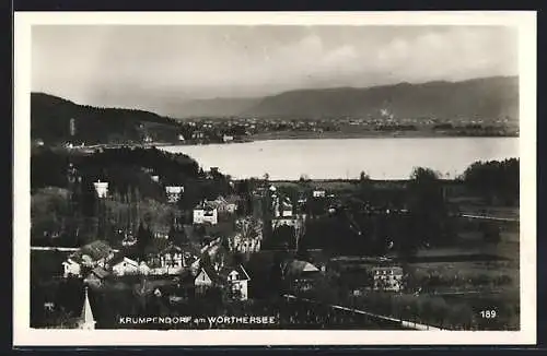 AK Krumpendorf am Wörthersee, Ortsansicht mit See und Fernblick aus der Vogelschau