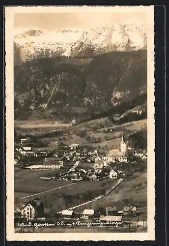 AK Wind. Garsten /O. Ö., Ortsansicht gegen Gebirgspanorama