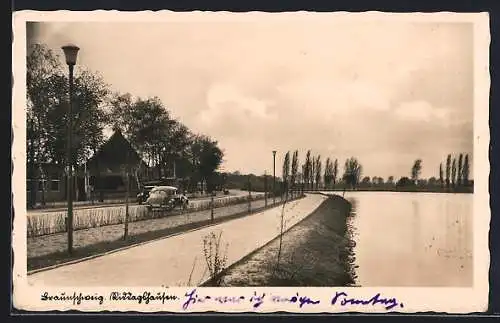 AK Braunschweig-Riddagshausen, Strassenpartie mit Fluss