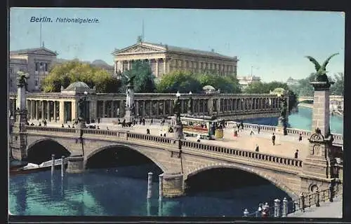 AK Berlin, Strassenbahn auf der Brücke vor der Nationalgalerie