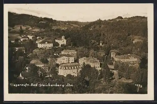 AK Bad Gleichenberg /Stm., Teilansicht mit Kirche, Fliegeraufnahme