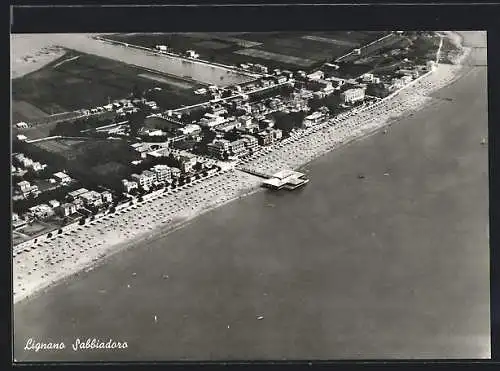 AK Lignano Sabbiadoro, Fliegeraufnahme von Ort und Strand