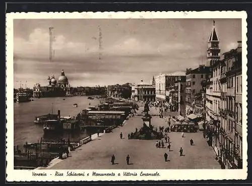 AK Venezia, Riva Schiavoni e Monumento a Vittoria Emanuele