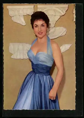 AK Schauspielerin Gina Lollobrigida im Abendkleid