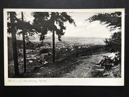 Blick auf Ilsenburg - Harz - Mann sitzt auf Bank 140441 TH