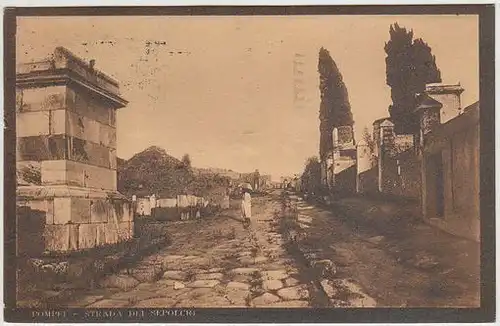 Pompei - Strada dei Sepolcri. 1900