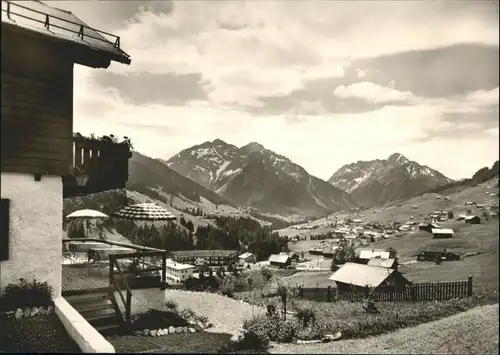 wu82224 Hirschegg Kleinwalsertal Vorarlberg Hirschegg Kleinwalsertal Haus in der Sonne * Kategorie. Mittelberg Alte Ansichtskarten