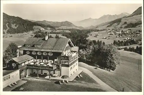 wz29085 Hirschegg Kleinwalsertal Vorarlberg Petersen-Haus Kategorie. Mittelberg Alte Ansichtskarten