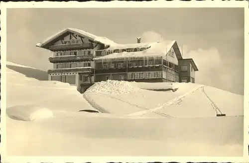 wz29110 Hirschegg Kleinwalsertal Vorarlberg Der Berghof Kategorie. Mittelberg Alte Ansichtskarten