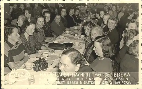 Essen Ruhr Hausfrauen Nachmittag der Edeka Kleinkunstbuehne Kat. Essen