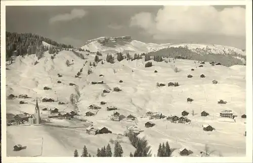 Hirschegg Kleinwalsertal Vorarlberg Ortsansicht mit Hoch Ifen und Gottesackerplateau Kat. Mittelberg