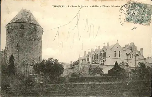 Thouars Tour du Prince de Galles / Thouars /Arrond. de Bressuire