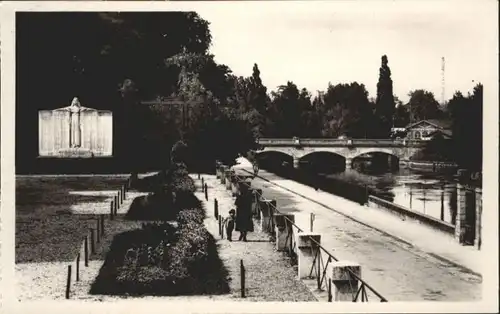 Niort Square Donjon Pont Main *