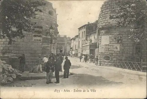 Arles Bouches-du-Rhone Arles Antree de la Ville x / Arles /Arrond. d Arles