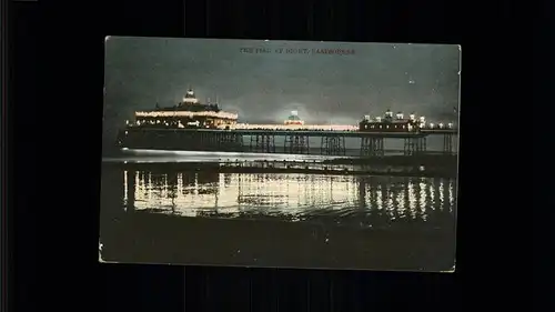 wz68150 Eastbourne Sussex Pier at Night Kategorie. Eastbourne Alte Ansichtskarten