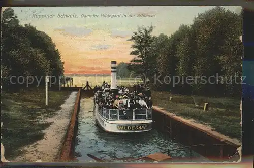 Neuruppin Dampfer Hildegard in der Schleuse Kat. Neuruppin