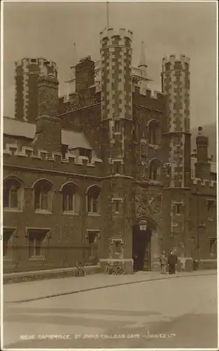 Cambridge Cambridgeshire St. Johns College Gate Judges / Cambridge /Cambridgeshire CC