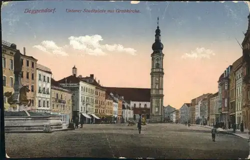 Deggendorf Donau Stadtplatz Grabkirche / Deggendorf /Deggendorf LKR